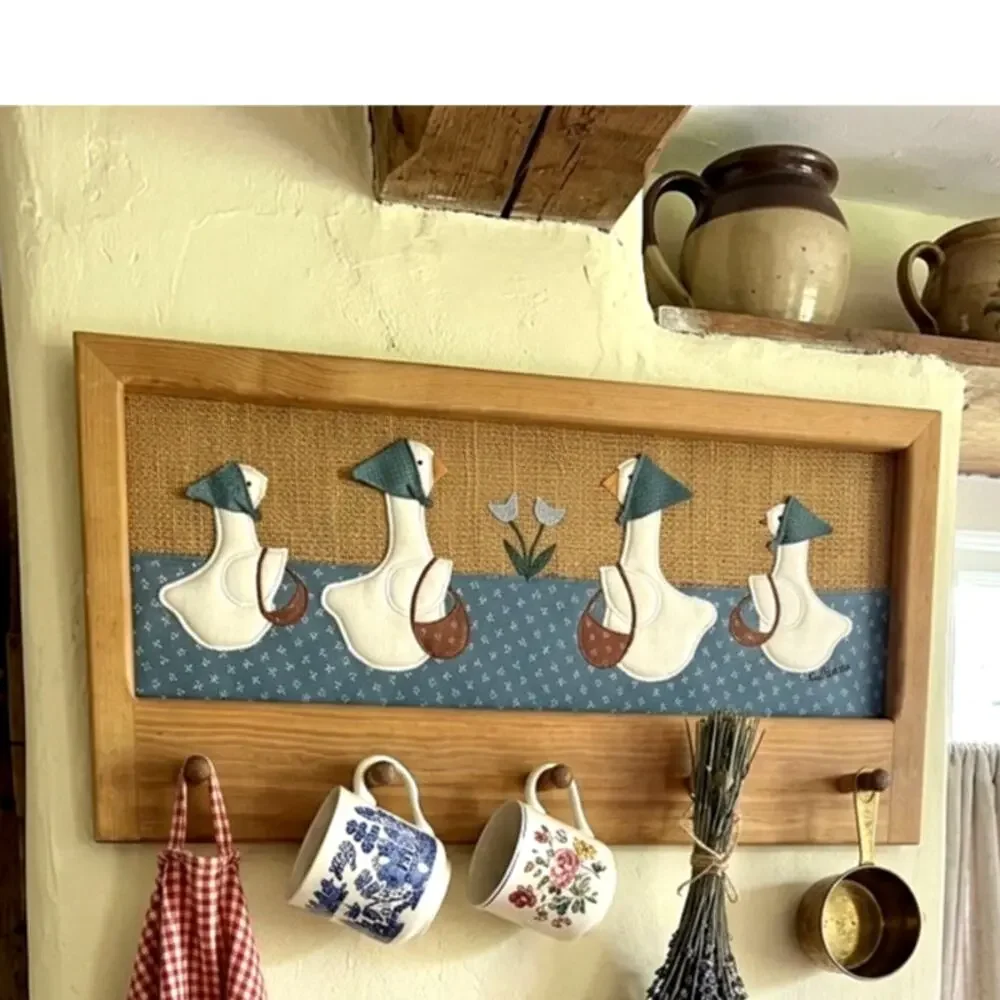 Vintage Valorie’s Folk Art Appliqué multi peg coat bag towel rack holder 80s